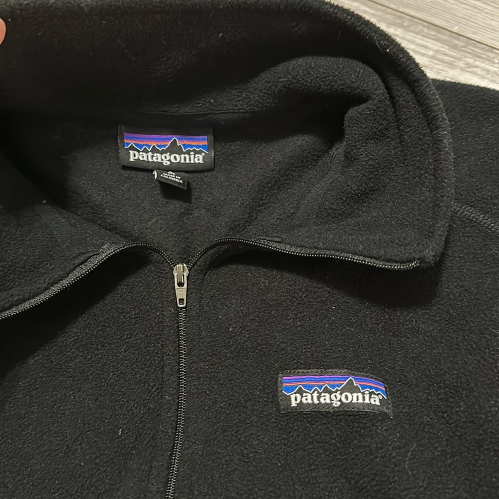 Patagonia small S black fleece jacket - Picture 2 of 3